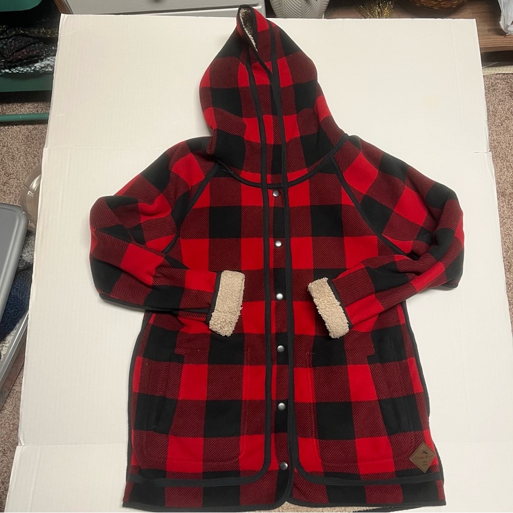 Eddie Bauer, reversible buffalo plaid and Sherpa jacket size small/medium snaps